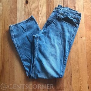 American Eagle Outfitters Relaxed Jean